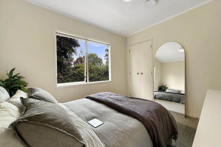 Photo of property in 2/49 Strid Road, Te Atatu South, Auckland, 0610