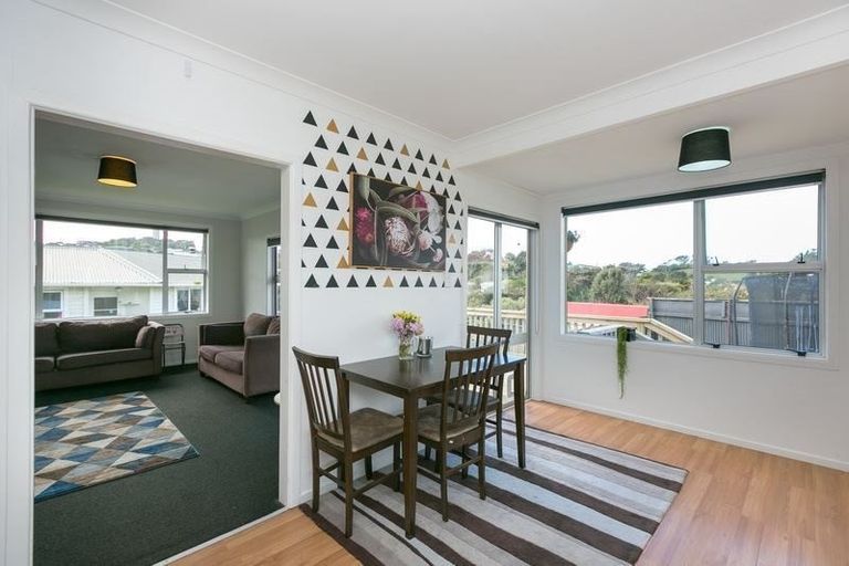 Photo of property in 52 Rosendale Avenue, Spotswood, New Plymouth, 4310