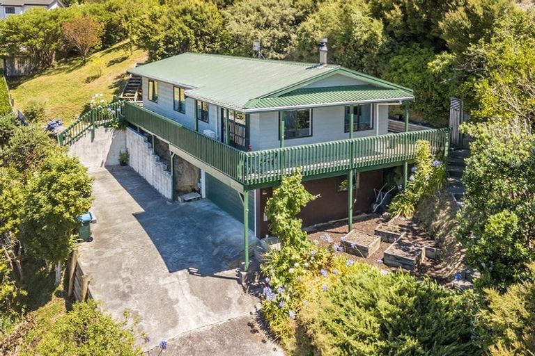 Photo of property in 22 Shackle Lane, Whitby, Porirua, 5024