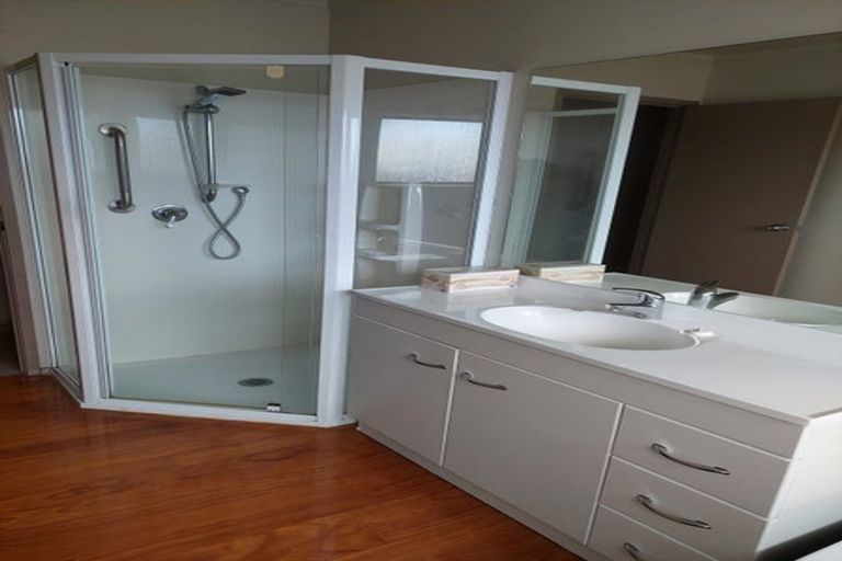 Photo of property in 3/482 Hibiscus Coast Highway, Orewa, 0931