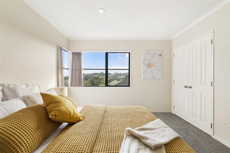 Photo of property in 19 Manara Place, The Gardens, Auckland, 2105