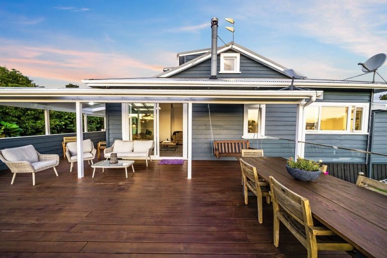 Photo of property in 176 Wishart Road, Helensville, 0875