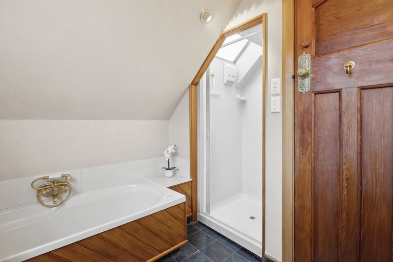 Photo of property in 34 Allandale Road, Saint Clair, Dunedin, 9012