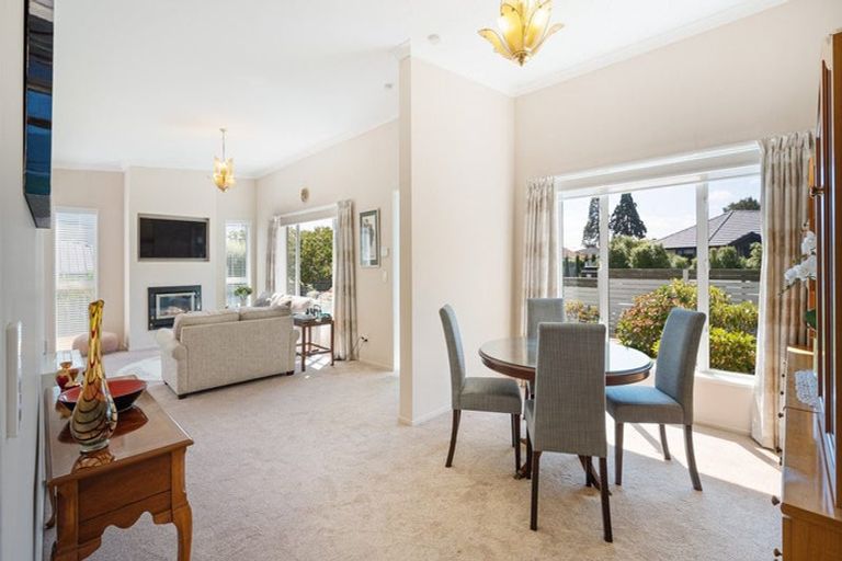 Photo of property in 4 Woodlau Rise, Huntsbury, Christchurch, 8022