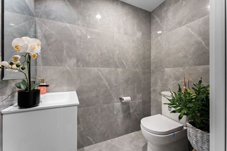 Photo of property in 24 Glendene Avenue, Glendene, Auckland, 0602