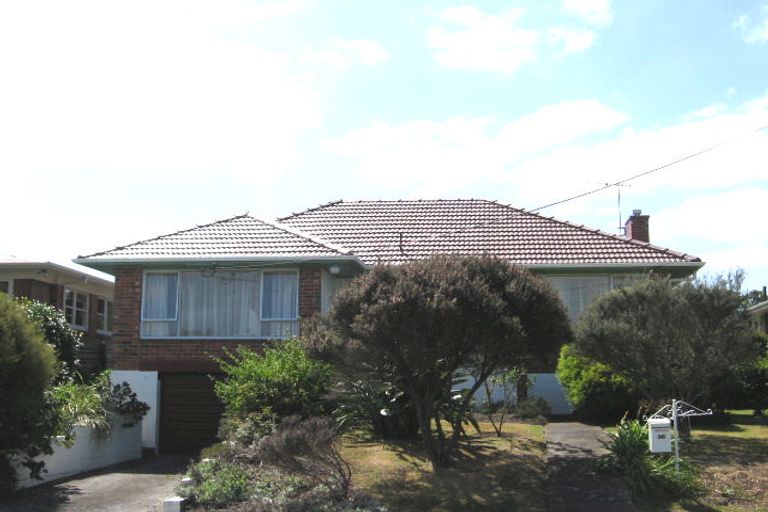 Photo of property in 36 City View Terrace, Birkenhead, Auckland, 0626