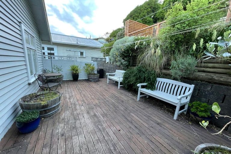 Photo of property in 74 Mitchell Street, Brooklyn, Wellington, 6021