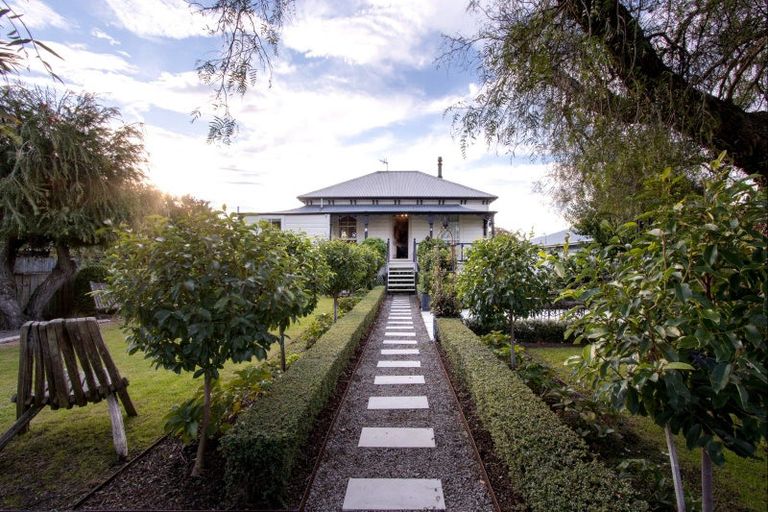 Photo of property in 12 Farndon Road, Clive, 4102