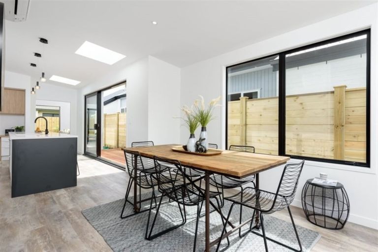 Photo of property in 5 Makura Drive, Papamoa Beach, Papamoa, 3118