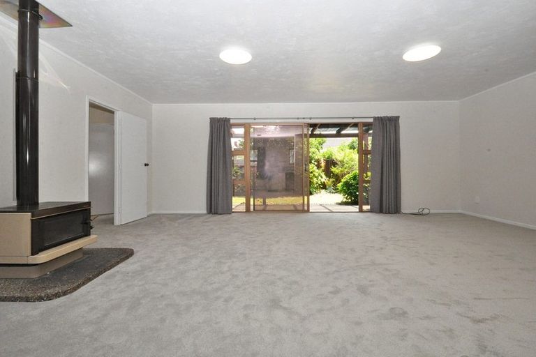 Photo of property in 39a Birdwood Avenue, Papatoetoe, Auckland, 2025