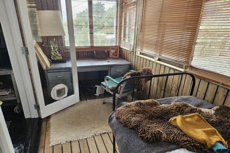 Photo of property in 26 Hawkhurst Road, Lyttelton, 8082