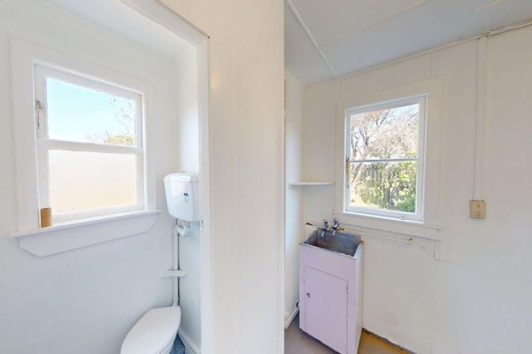 Photo of property in 36-38 Weraroa Road, Levin, 5510