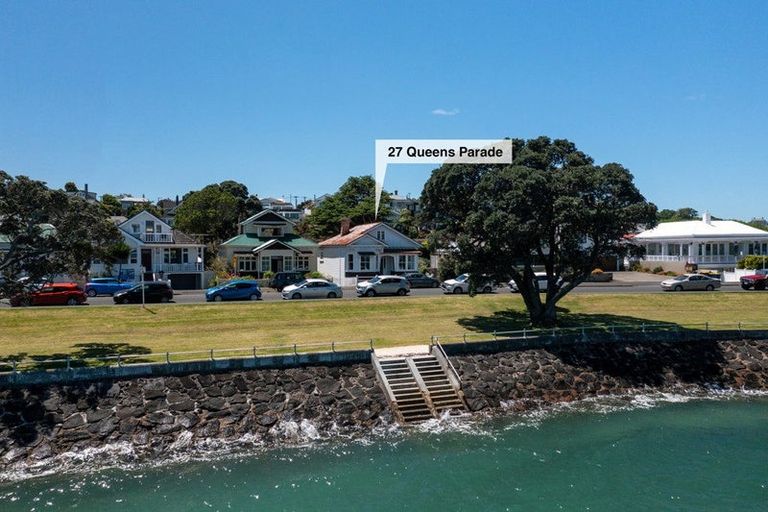 Photo of property in 27 Queens Parade, Devonport, Auckland, 0624