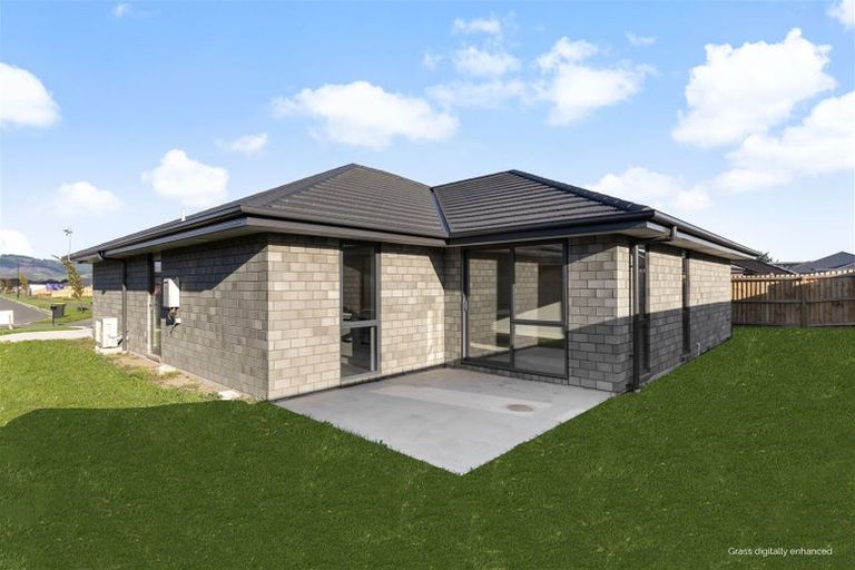 Photo of property in 8 Agathis Crescent, Wigram, Christchurch, 8025