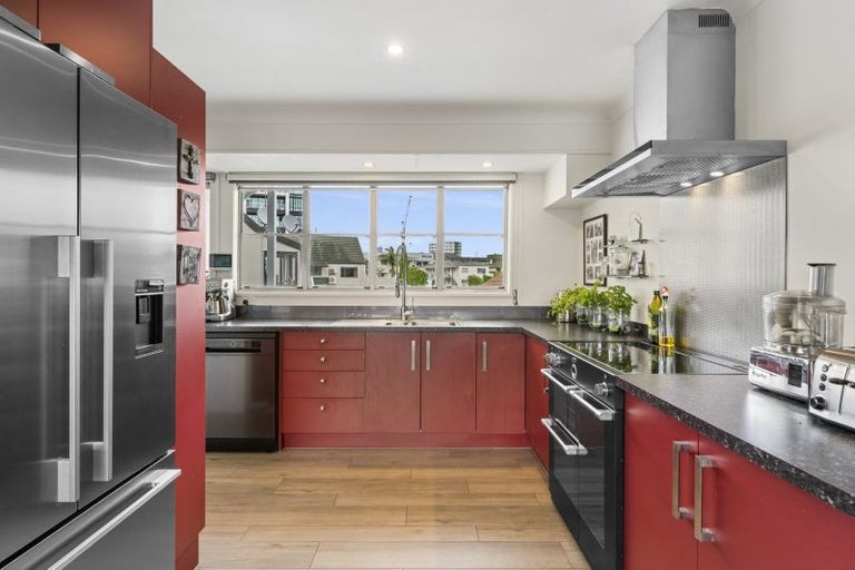 Photo of property in 3/22 Cliff Road, Tauranga, 3110