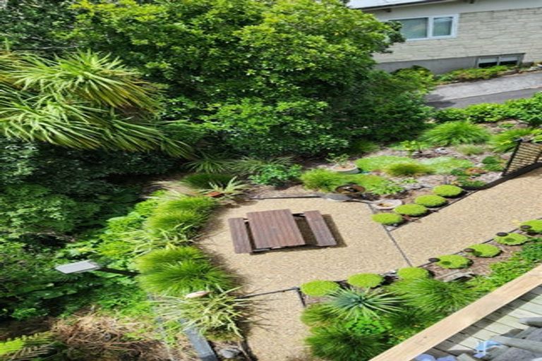 Photo of property in 1/17 Havenwood Place, Birkenhead, Auckland, 0626