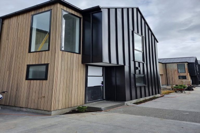 Photo of property in 261a Edgeware Road, Edgeware, Christchurch, 8013