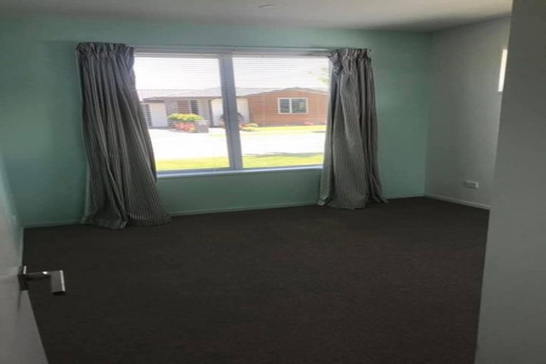 Photo of property in 17 Carpenter Drive, Prebbleton, 7604