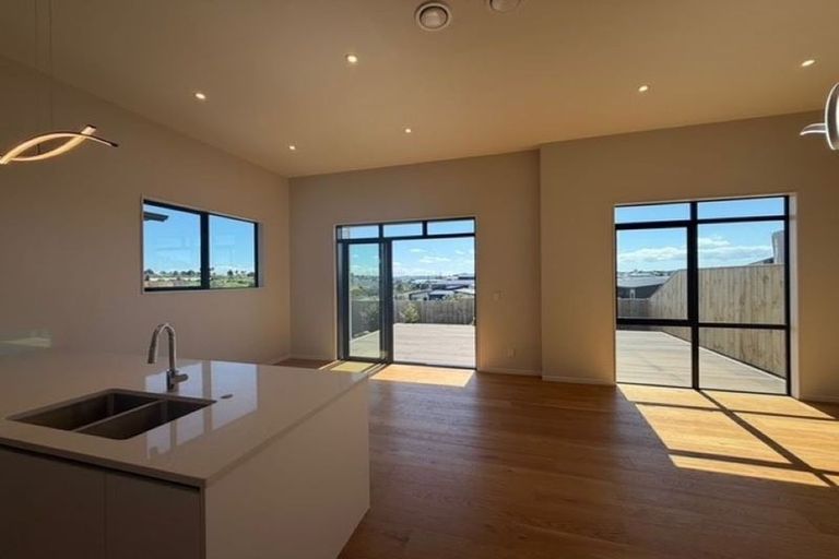 Photo of property in 10 Kowaitau Avenue, Beachlands, Auckland, 2018