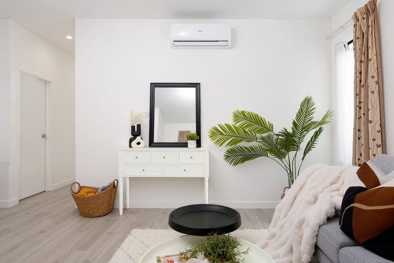 Photo of property in 9 Puwha Street, Massey, Auckland, 0614