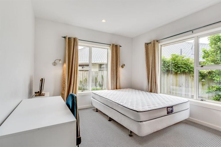 Photo of property in 58 Grahams Road, Burnside, Christchurch, 8041