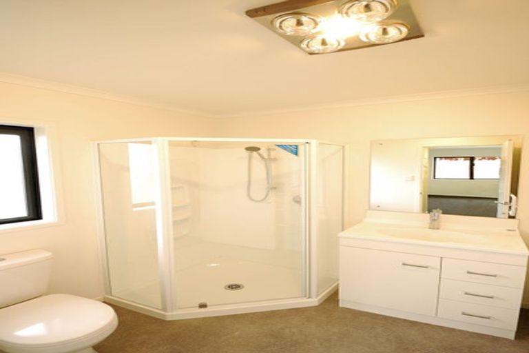 Photo of property in 35 Flint Road, Rolleston, 7614