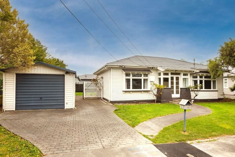 Photo of property in 17 Squire Street, Mairehau, Christchurch, 8013