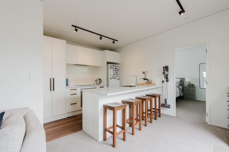 Photo of property in 59 Sandwich Road, St Andrews, Hamilton, 3200