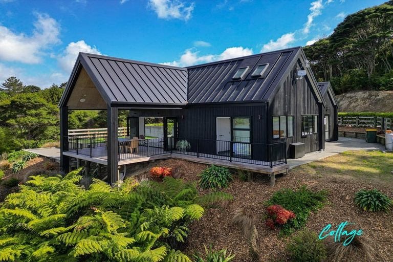 Photo of property in 31 James Paige Lane, Riverhead, 0793