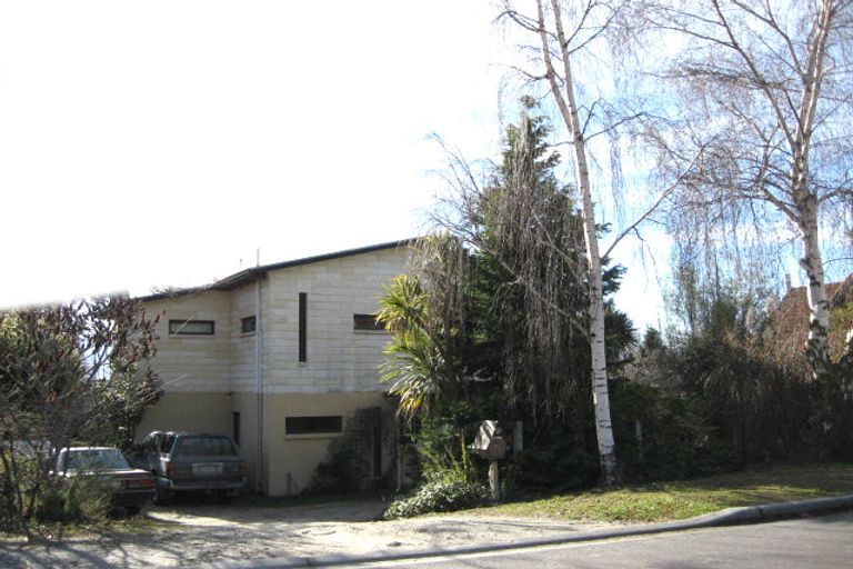 Photo of property in 32 Kennedy Crescent, Wanaka, 9305