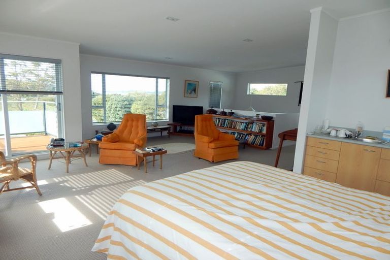 Photo of property in 84 Rangitane Loop Road, Kerikeri, 0294