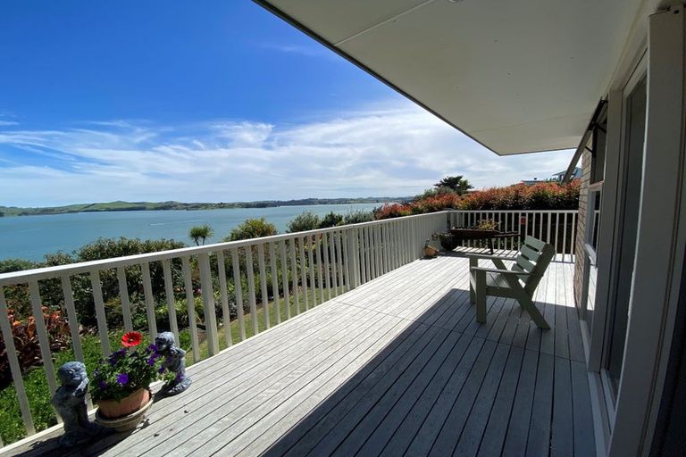 Photo of property in 16 Kotare Crescent, Pahi, Paparoa, 0571