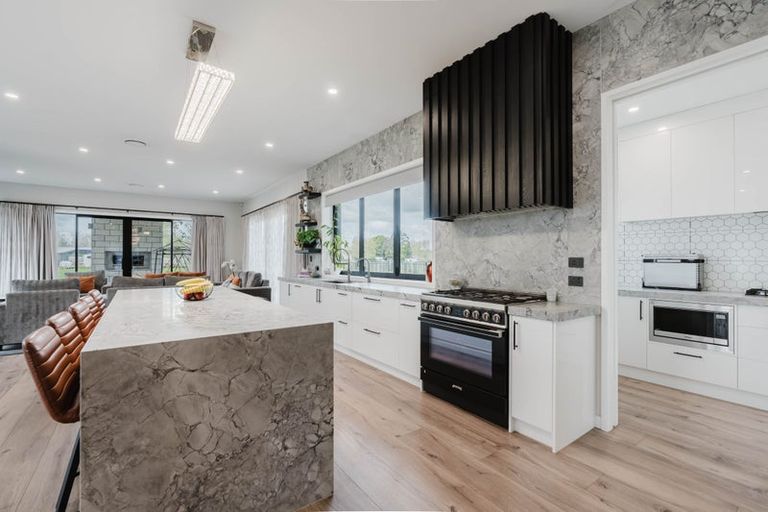 Photo of property in 275 Racecourse Road, Cambridge, 3493