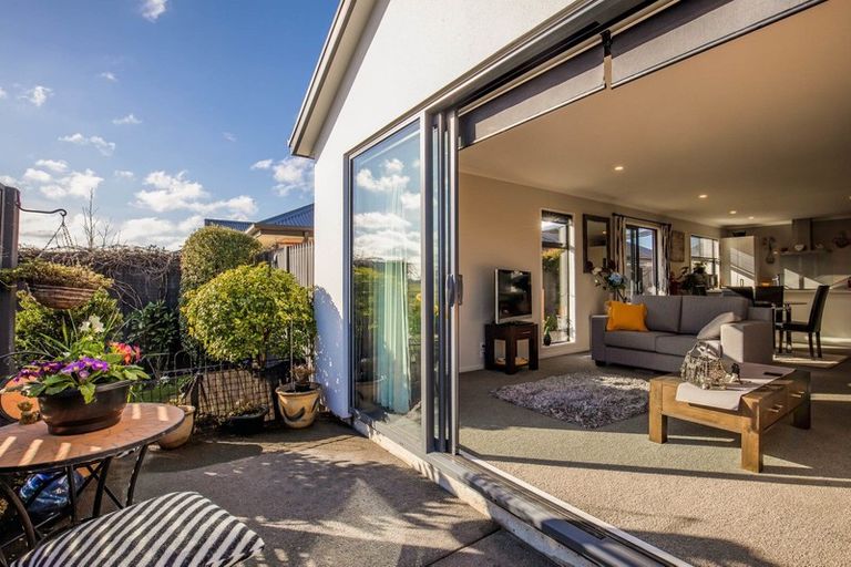 Photo of property in 14 Streamside Terrace, Kaiapoi, 7630