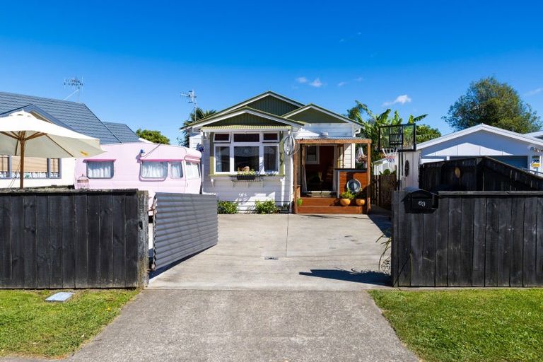 Photo of property in 63 Ferry Road, Clive, 4102