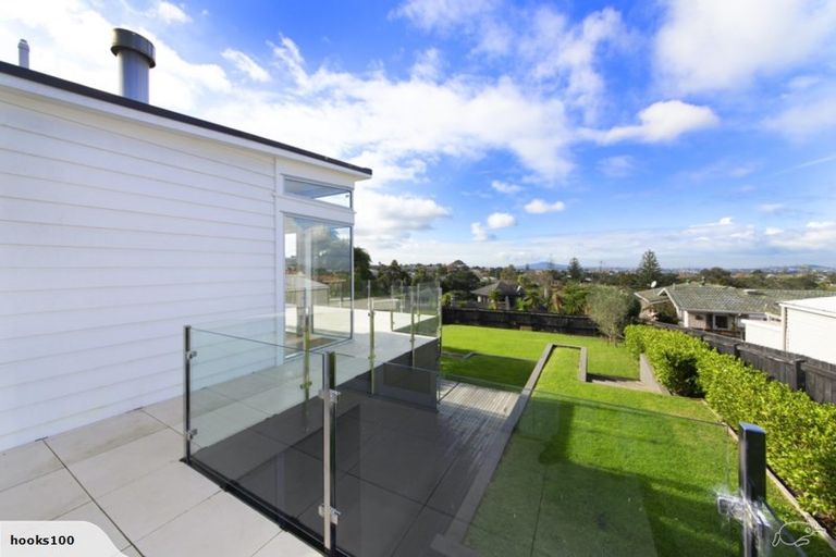 Photo of property in 151 Birkenhead Avenue, Birkenhead, Auckland, 0626