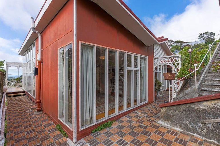 Photo of property in 97 Farnham Street, Mornington, Wellington, 6021