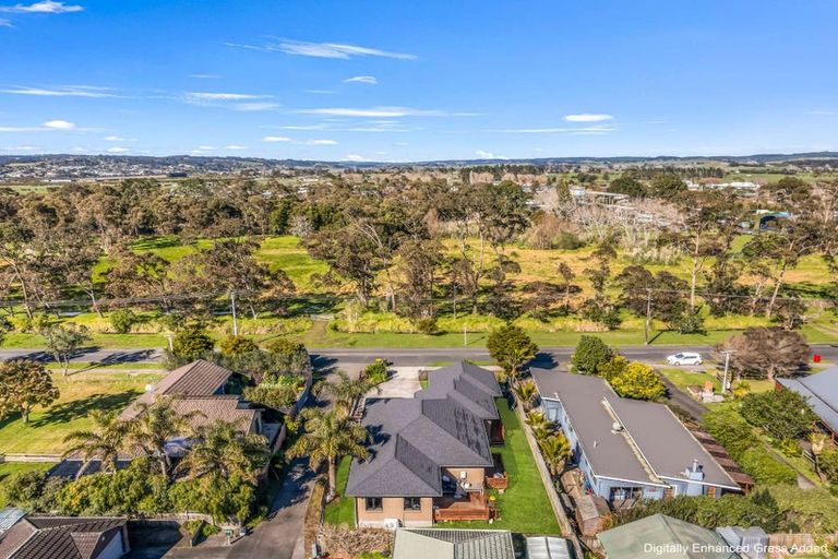 Photo of property in 43b Springs Road, Parakai, 0830