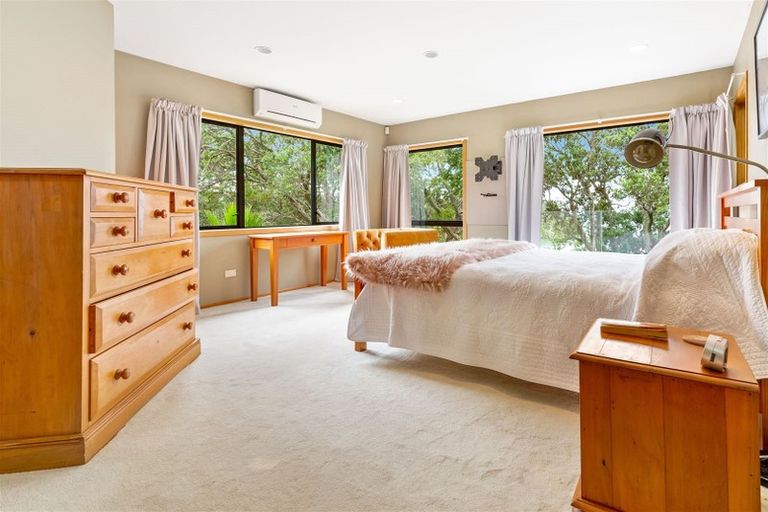 Photo of property in 44 Paturoa Road, Titirangi, Auckland, 0604