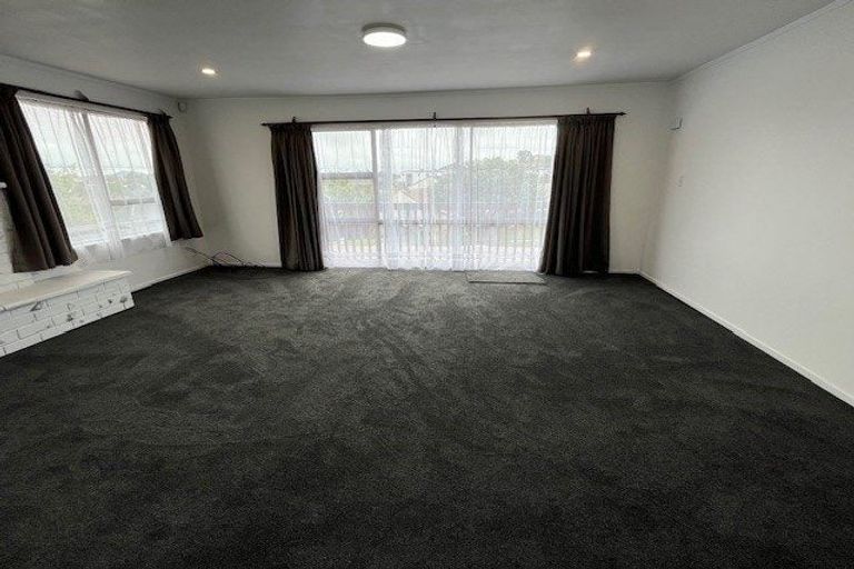 Photo of property in 45 Murvale Drive, Bucklands Beach, Auckland, 2014