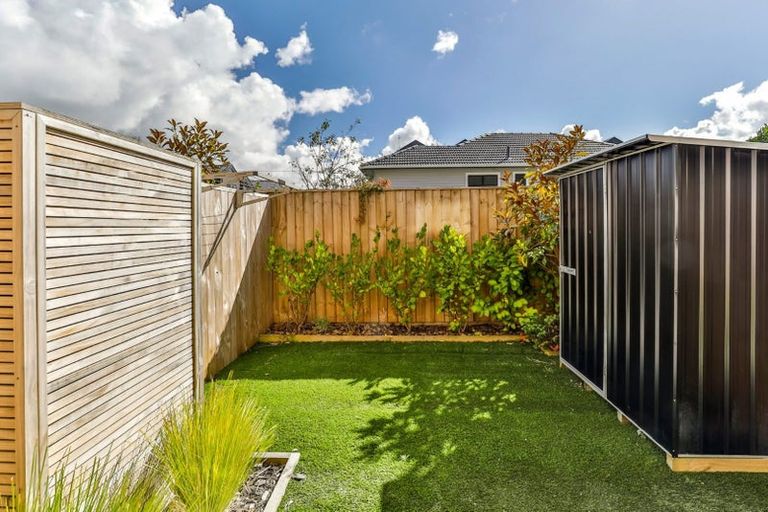 Photo of property in 4/57 Taikata Road, Te Atatu Peninsula, Auckland, 0610