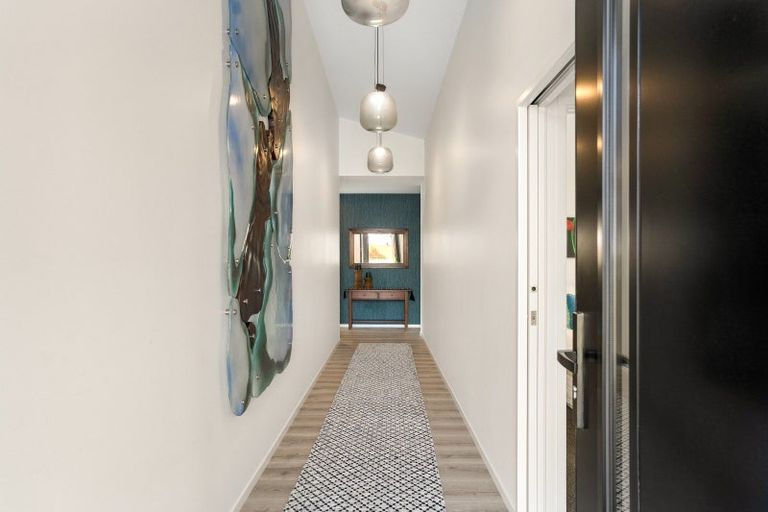 Photo of property in 121 Charleston Avenue, Whangamata, 3620
