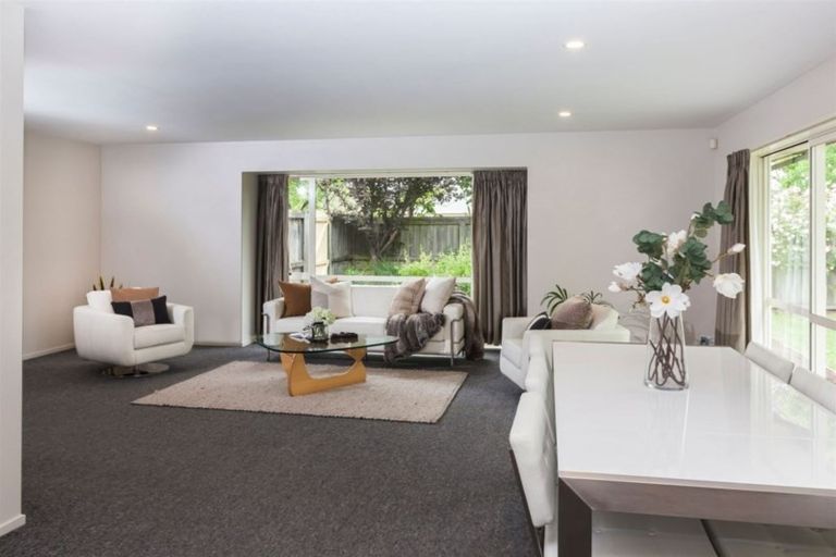 Photo of property in 4 Magnolia Lane, St Albans, Christchurch, 8052