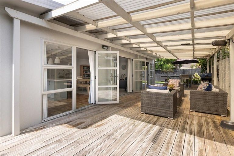 Photo of property in 11 Nautilus Drive, Papamoa Beach, Papamoa, 3118