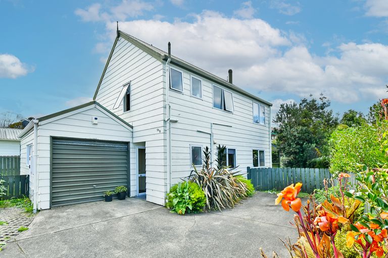 Photo of property in 56b Youngs Road, Papakura, 2110