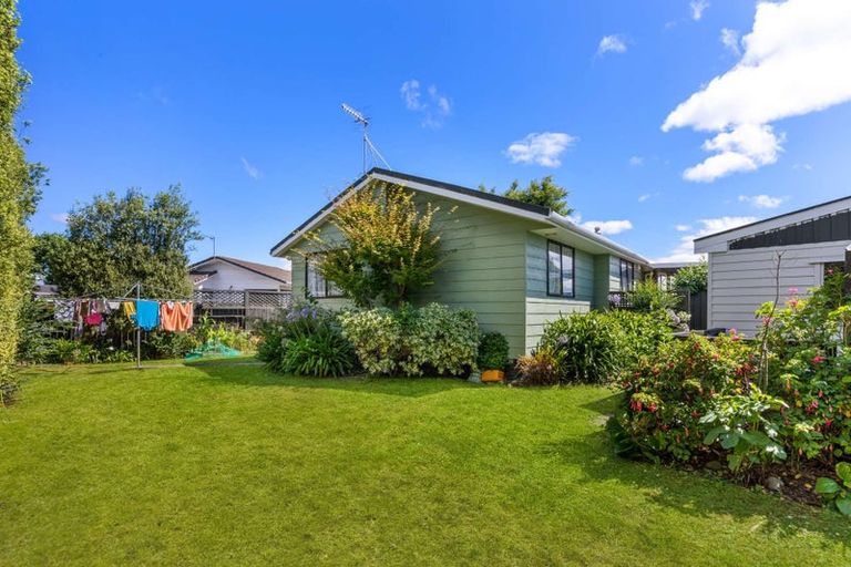 Photo of property in 16 Mercury Street, Milson, Palmerston North, 4414