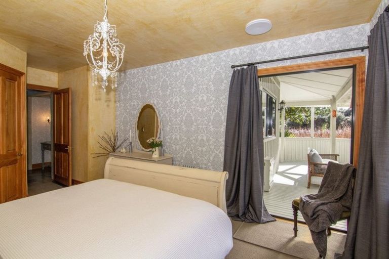 Photo of property in 420 Mangakura Road, Helensville, 0875