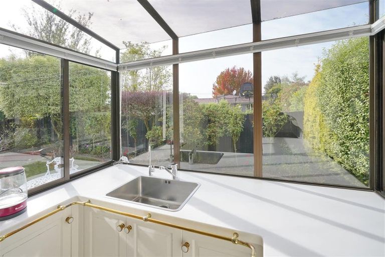 Photo of property in 18 Pelorus Place, Harewood, Christchurch, 8051