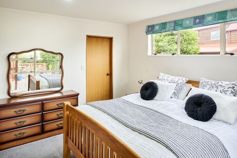 Photo of property in 3 Musket Lane, Whitby, Porirua, 5024