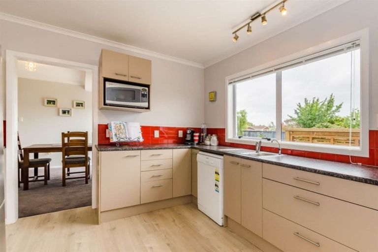 Photo of property in 76 Gray Avenue, Paraparaumu Beach, Paraparaumu, 5032